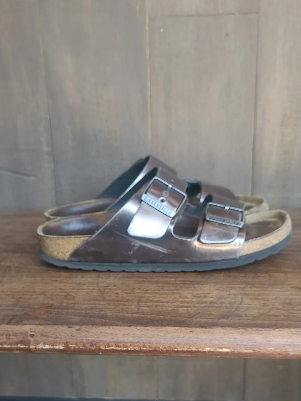 Birkenstock Arizona Sandals Women's sz 37/6.5US Metallic Sandals
